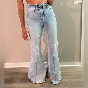 ALICE + OLIVIA High-Rise Wide Leg Jeans